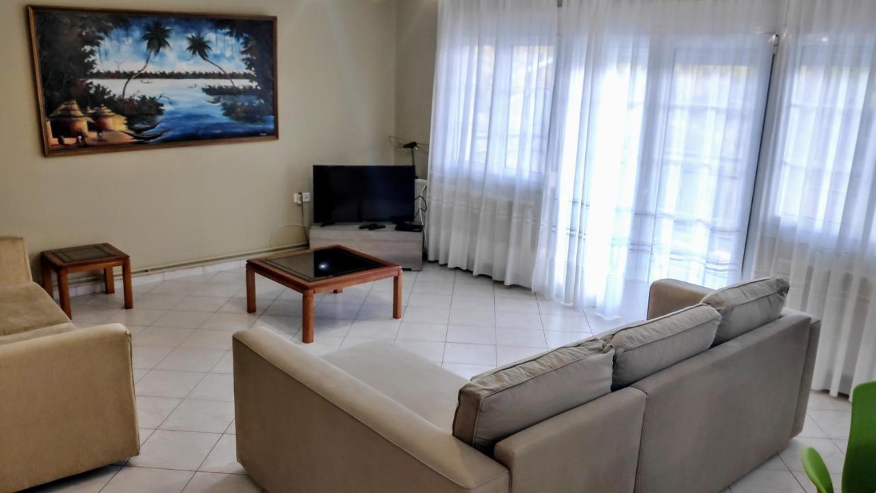 Ourania Luxury Apartment Keramotí Exterior foto